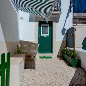 Cosy By The Flea Market And Tram 28 Lissabon